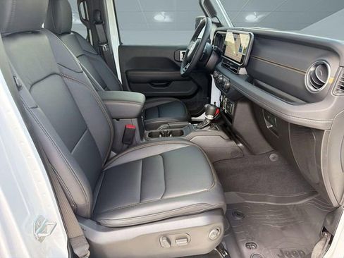 New 2026 Jeep Gladiator Sport AWD/4WD image 29
