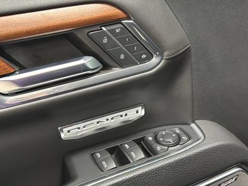 Used 2023 GMC Sierra 1500 Denali w/ Denali Reserve Package image 21