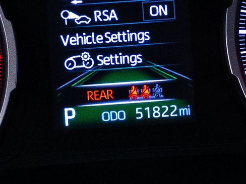 Used 2022 Toyota RAV4 LE AWD/4WD image 29