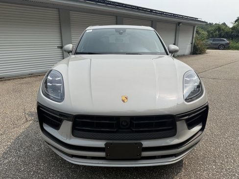 Used 2023 Porsche Macan S AWD/4WD image 8