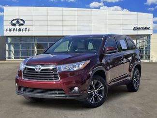 Used 2016 Toyota Highlander XLE FWD video 1