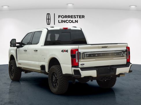 Used 2023 Ford F250 Platinum AWD/4WD image 5