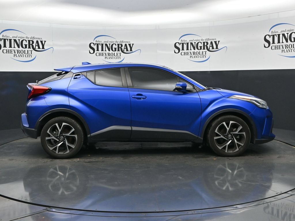 Used 2021 Toyota C-HR XLE FWD image 8