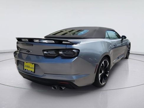 Used 2023 Chevrolet Camaro SS RWD image 8