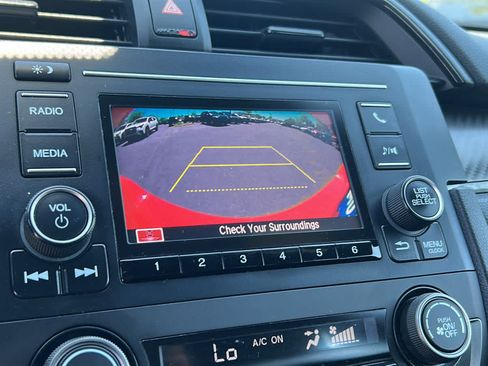 Used 2019 Honda Civic Sport image 16