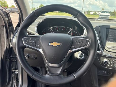 Used 2024 Chevrolet Equinox LT FWD image 13