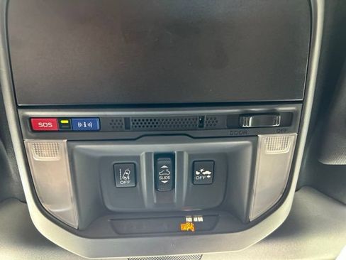 Used 2024 Subaru Forester Wilderness AWD/4WD image 13
