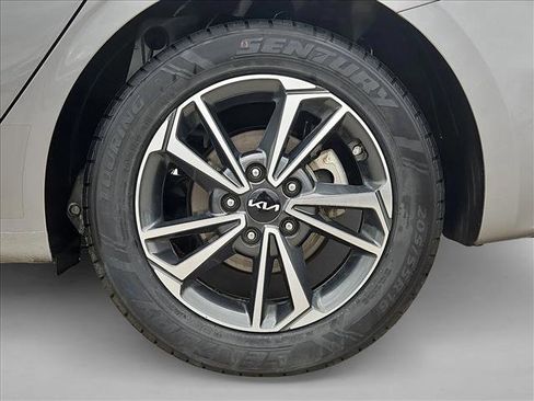 Used 2023 Kia Forte LXS FWD image 23