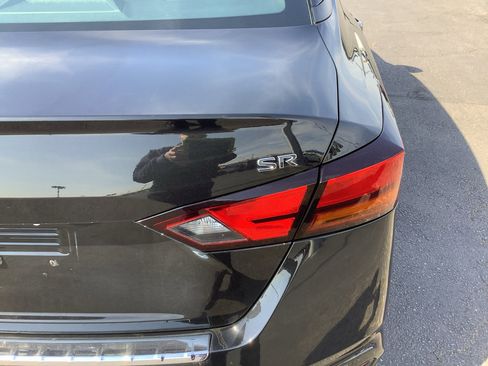 Used 2021 Nissan Altima 2.5 SR FWD image 21