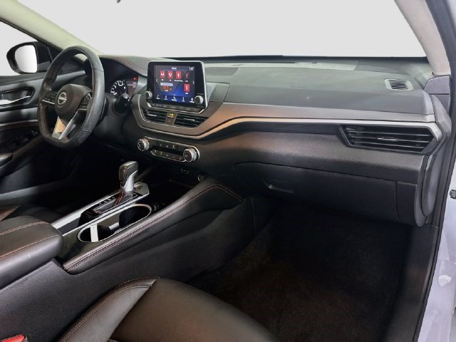 Used 2023 Nissan Altima 2.5 SR FWD image 29