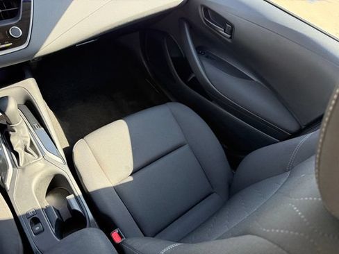 Used 2024 Toyota Corolla LE FWD image 25