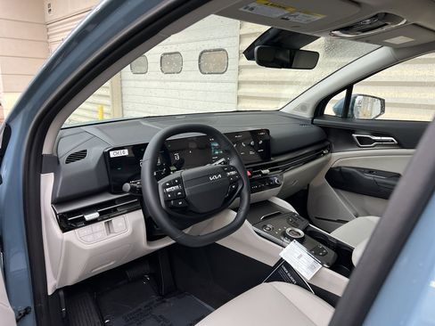 New 2026 Kia Sportage EX w/ EX Panoramic Sunroof Package image 10