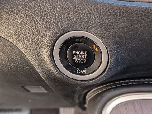 Used 2018 Dodge Challenger SXT image 25