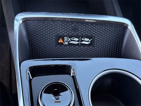 New 2026 Chevrolet Equinox LT w/ Convenience Package II image 18