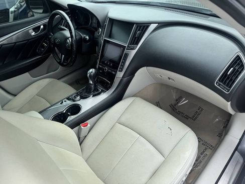 Used 2015 INFINITI Q50 w/ Moonroof Package RWD image 2