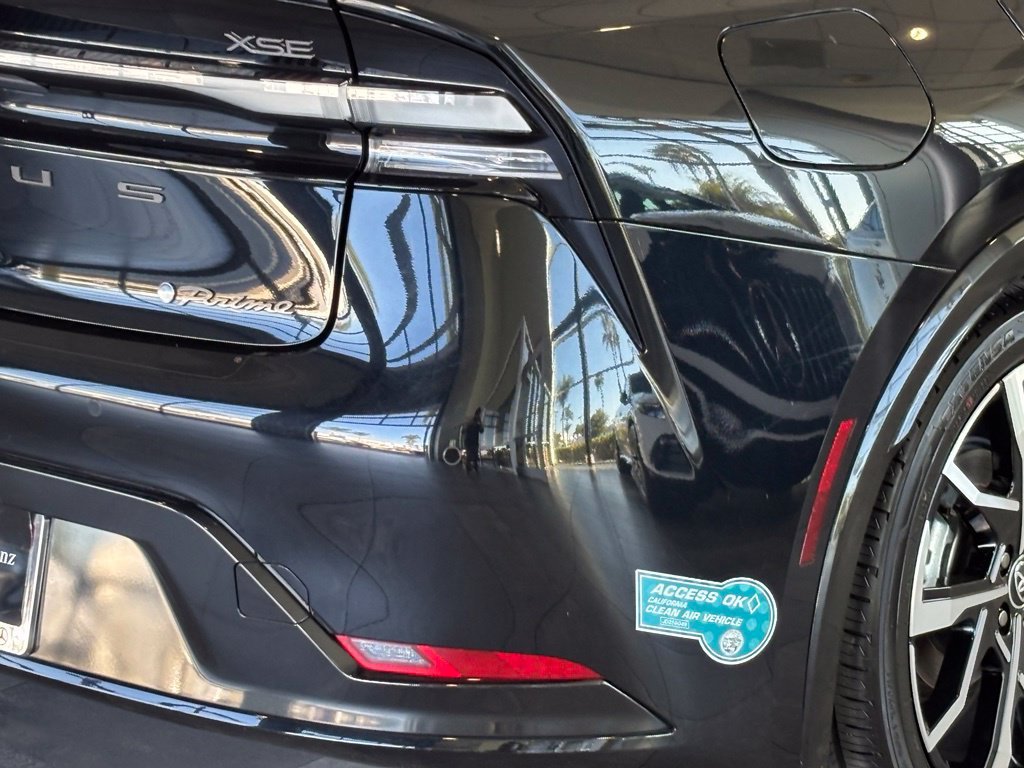 Used 2024 Toyota Prius Prime FWD image 6