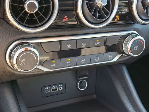 Certified 2023 Nissan Sentra SV FWD image 15
