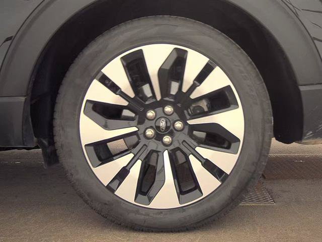 Used 2026 Ford Explorer Platinum w/ LUX Leather Package AWD/4WD image 10