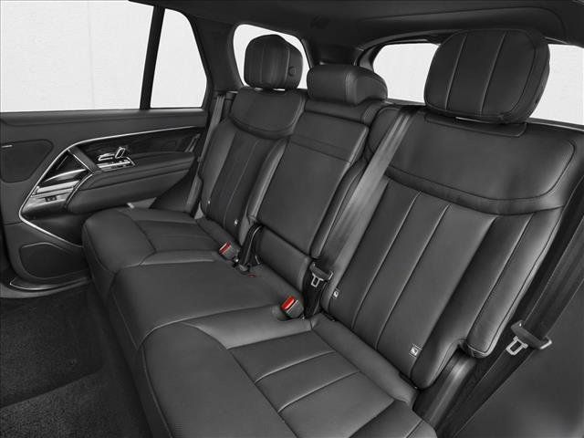 New 2027 Land Rover Range Rover Long Wheelbase SE AWD/4WD image 9