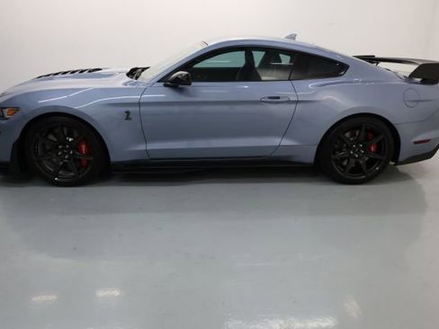 Used 2022 Ford Mustang Shelby GT500 w/ Carbon Fiber Track Pack image 61
