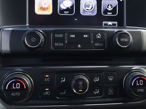 Used 2018 Chevrolet Silverado 1500 LT w/ All Star Edition AWD/4WD image 36