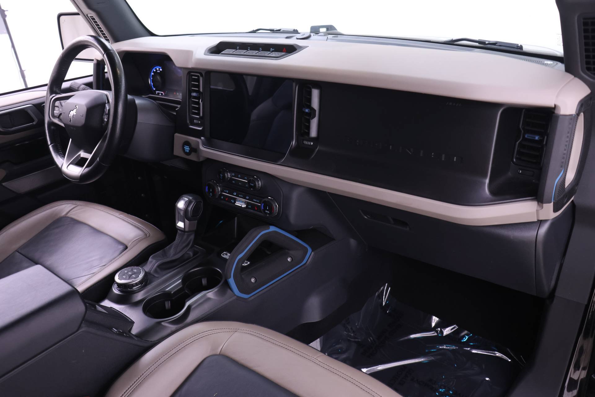 Used 2022 Ford Bronco Wildtrak AWD/4WD image 22