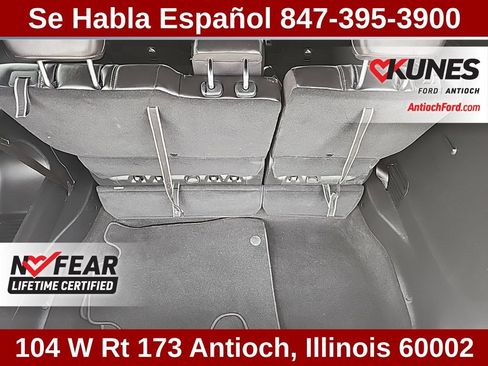 Used 2025 Chrysler Pacifica Select FWD image 44
