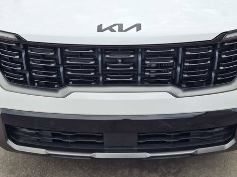 Used 2025 Kia Sorento SX Prestige w/ Sage Leather Package AWD/4WD image 3