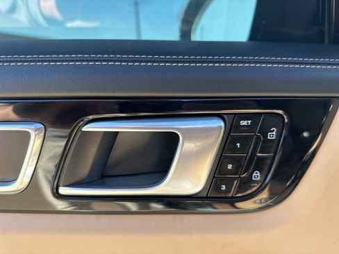 Used 2021 Porsche Cayenne GTS image 14