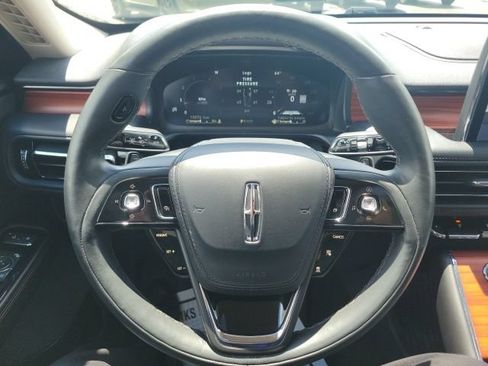 Certified 2024 Lincoln Aviator Reserve w/ Jet Package AWD/4WD image 9
