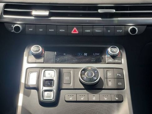 Used 2025 Hyundai Palisade Calligraphy AWD/4WD image 17
