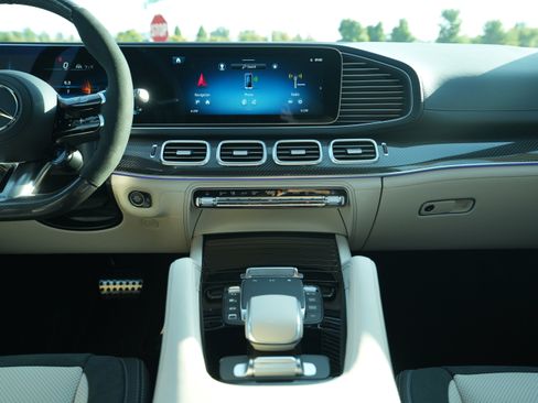 New 2026 Mercedes-Benz GLE 53 AMG 4MATIC Coupe image 30