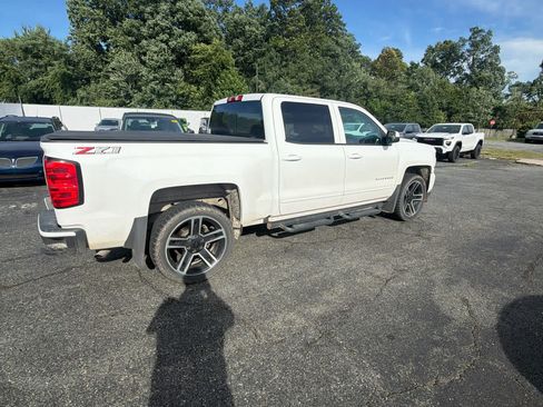 Used 2018 Chevrolet Silverado 1500 LT w/ All Star Edition AWD/4WD image 3