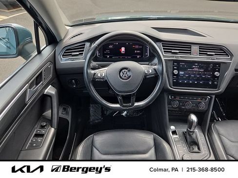 Used 2019 Volkswagen Tiguan SEL Premium w/ 3rd Row Seat Package AWD/4WD image 13