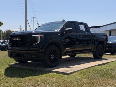Used 2024 GMC Sierra 1500 Elevation AWD/4WD image 7