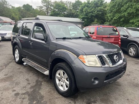 Used 2011 Nissan Pathfinder SV AWD/4WD image 5