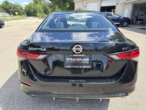 Used 2023 Nissan Sentra SV w/ All-Weather Package FWD image 5