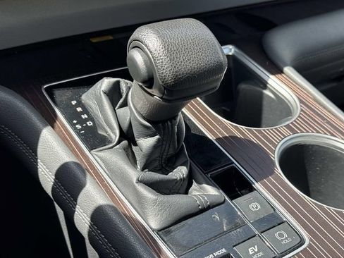 Used 2022 Toyota Sienna LE w/ LE Plus Package AWD/4WD image 23