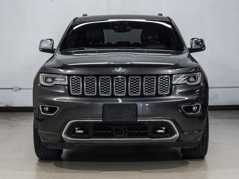 Used 2017 Jeep Grand Cherokee Overland w/ Jeep Active Safety Group RWD image 8