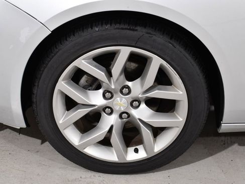 Used 2016 Chevrolet Impala LTZ FWD image 25