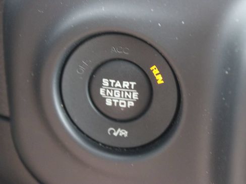 Used 2019 Jeep Wrangler Unlimited Sport S AWD/4WD image 39