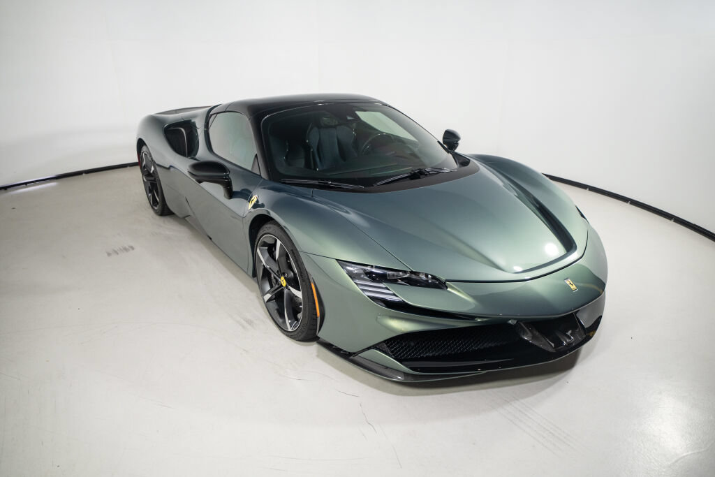 Certified 2024 Ferrari SF90 Spider AWD/4WD image 7