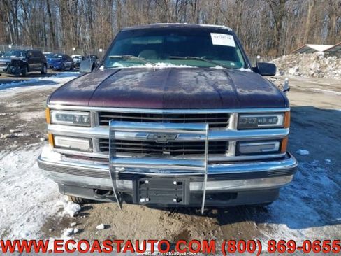 Used 1997 Chevrolet Suburban 4WD w/ Preferred Equipment Group 3 image 8