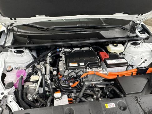 Used 2023 Toyota bZ4X XLE image 33