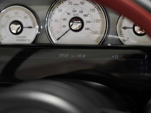 Used 2018 Rolls-Royce Dawn Base image 20