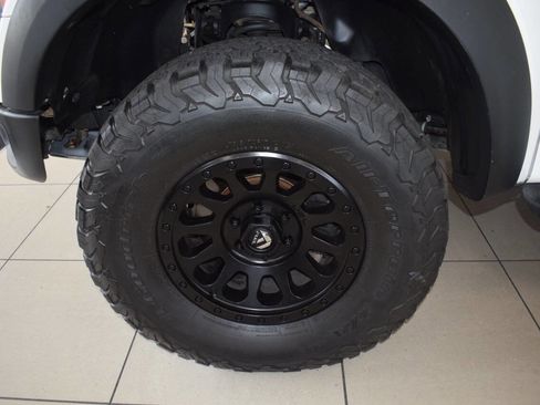 Used 2012 Ford F150 Raptor image 9