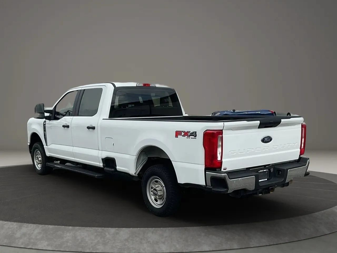 Used 2024 Ford F250 XL w/ FX4 Off-Road Package AWD/4WD image 3