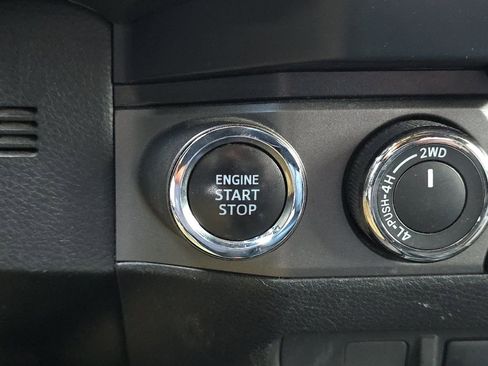 Used 2019 Toyota Tacoma TRD Sport AWD/4WD image 22