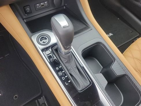 New 2025 Nissan Sentra SV w/ SV Premium Package image 6