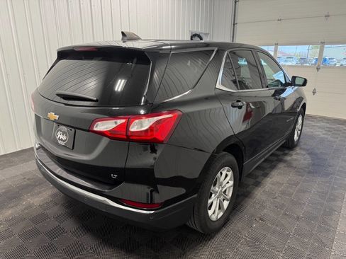 Used 2019 Chevrolet Equinox LT w/ Driver Convenience Package FWD image 3